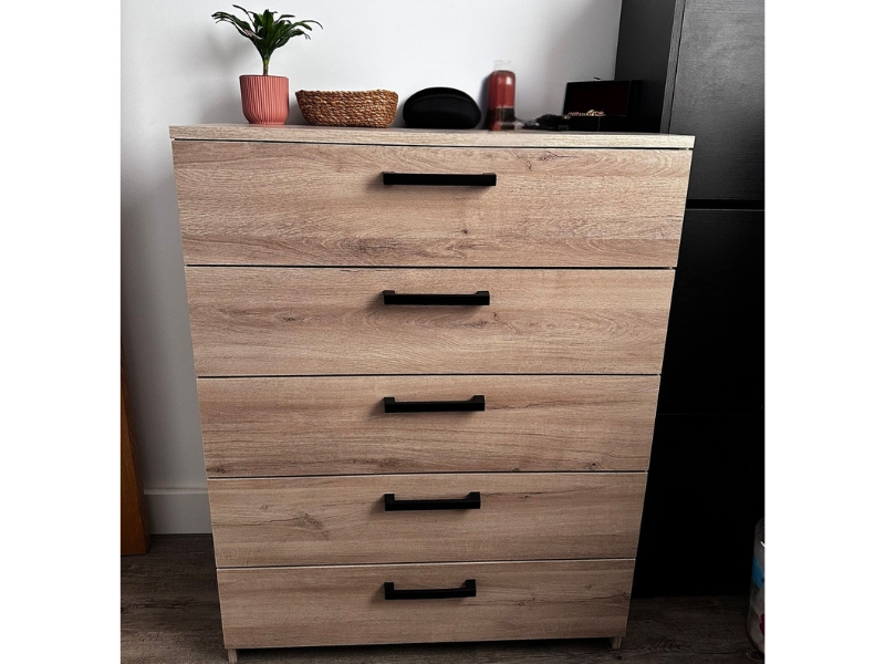 Foto de cliente de Cómoda Watson 5 cajones Roble kronberg y Roble waterford 80x103 cm