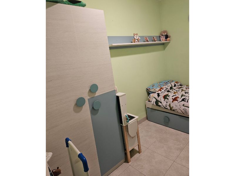 Foto de cliente de Armario Juvenil Para Habitación Juvenil Snuba Color Verde Y Blanco 90x200 cm