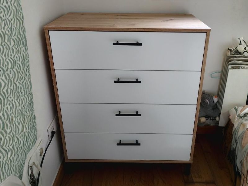 Foto de cliente de Cómoda de 4 Cajones Lúmina en Blanco Artik y Roble Nodi 78x94 cm