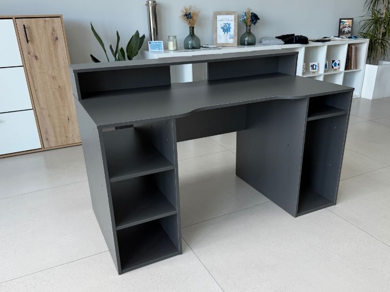 Foto de cliente de Mesa gamer Ozone gris reversible 136 cm