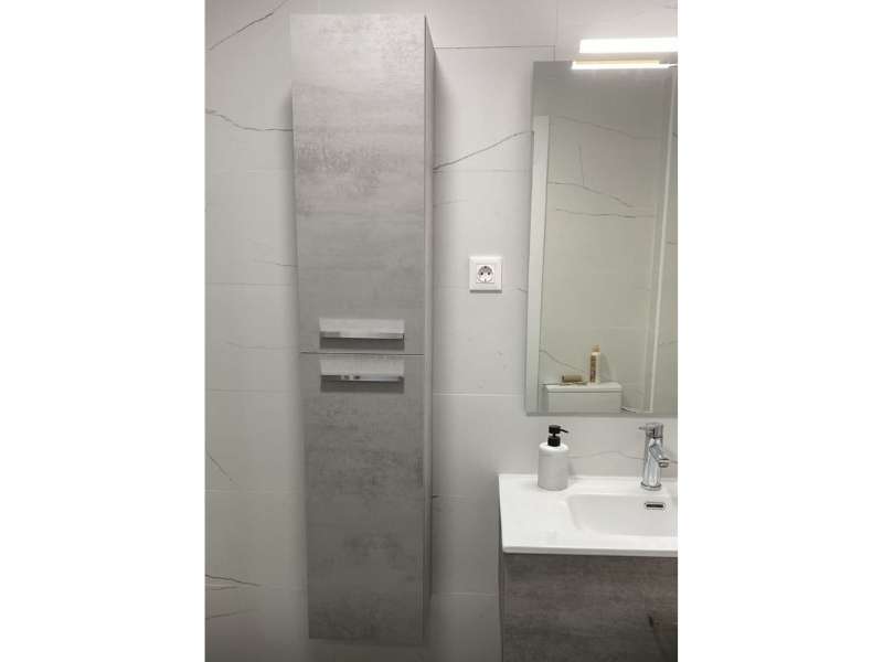 Foto de cliente de Columna de Baño Color Gris Cemento Suspendida 2P 30x150 cm
