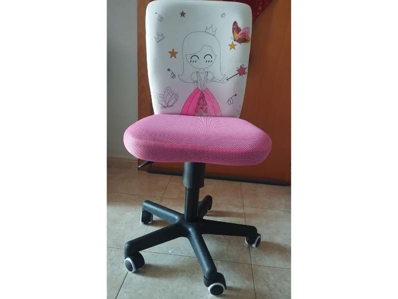 Foto de cliente de Silla Infantil Pintame Princesa Color Blanco