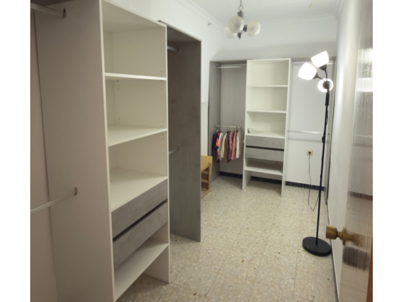 Foto de cliente de Vestidor Dress 4 Barras 2 Cajones Blanco Cemento 179x202 cm