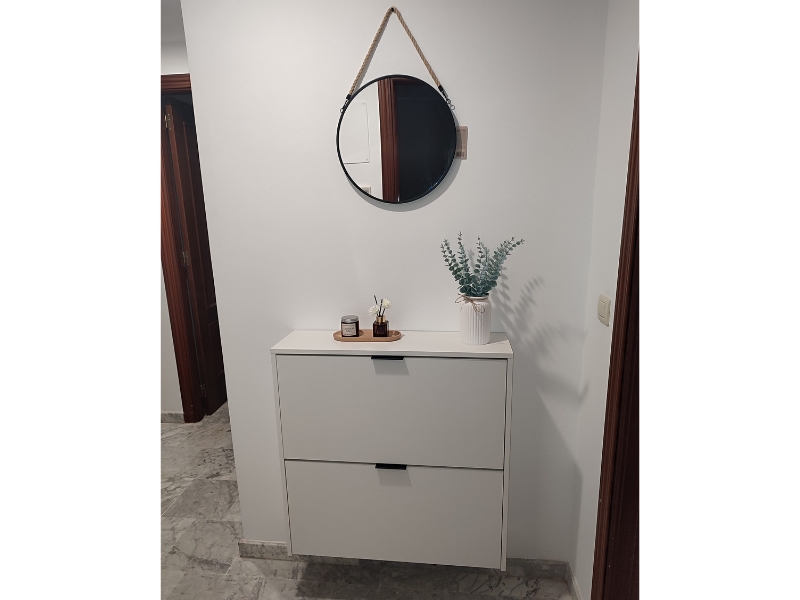 Foto de cliente de Mueble Zapatero Recibidor 2 Puertas Abatibles Color Blanco 75 cm