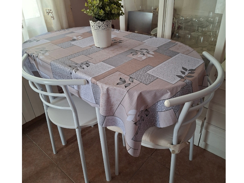 Foto de cliente de Conjunto Mesa + 2 sillas Blanco Butterfly