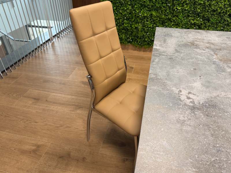 Foto de cliente de Sillas De Comedor Moderna Laci De Polipiel Y Metal Cromado Color Capuccino