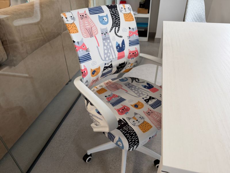 Foto de cliente de Silla Escritorio Juvenil Vita Gatito Miau Color Blanco