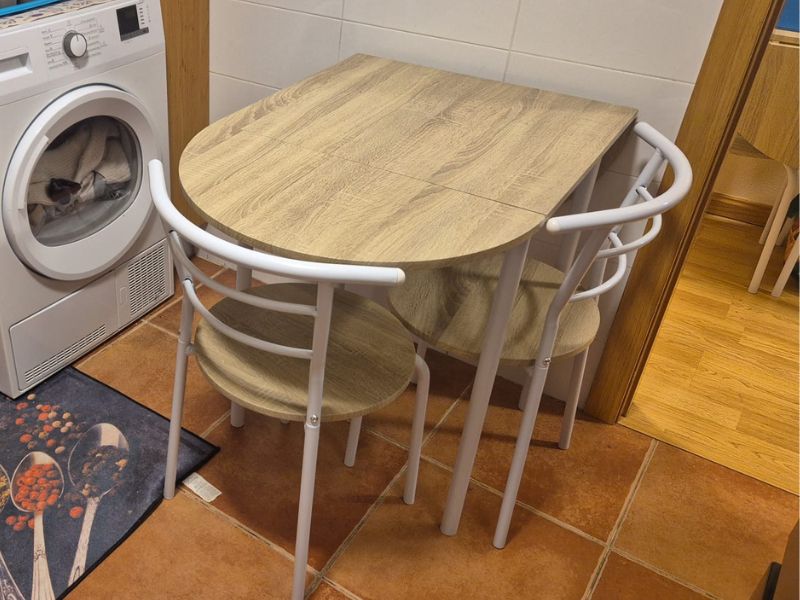 Foto de cliente de Conjunto mesa y 2 sillas blanco y roble Butterfly