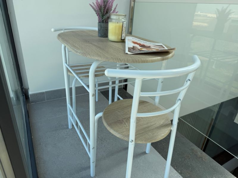 Foto de cliente de Conjunto Mesa Cocina y 2 Sillas Butterfly Fija Color Blanco y Roble Sonoma