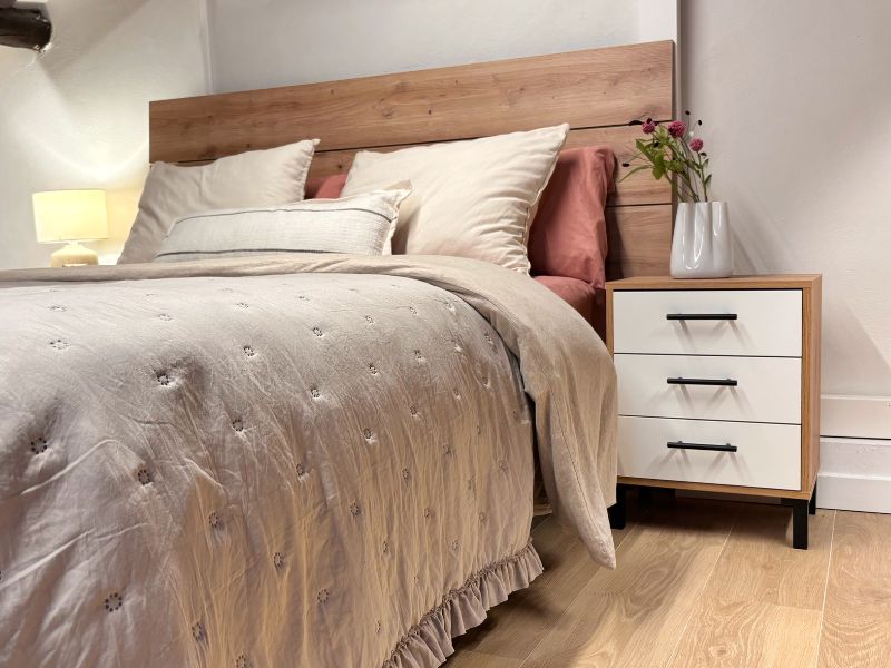 Foto de cliente de Cabecero con 2 Mesitas Lúmina en Blanco Artik y Roble Nodi 240 cm