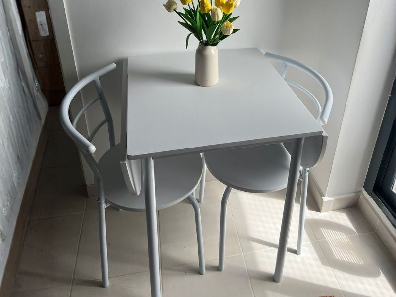 Foto de cliente de Conjunto Mesa + 2 sillas Blanco Butterfly
