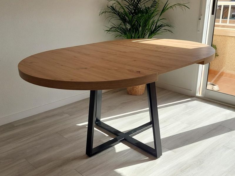 Foto de cliente de Mesa Comedor Redonda Extensible Aduna Roble y Negro 110-158x110 cm