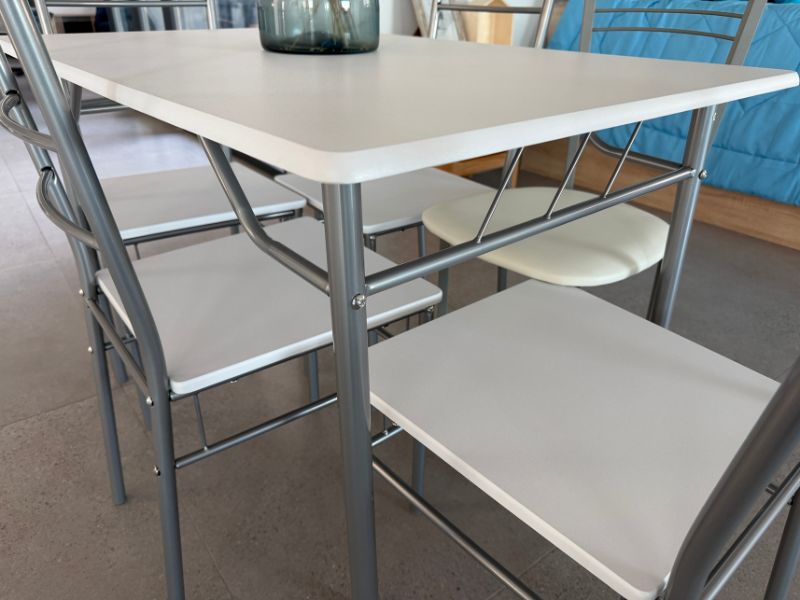 Foto de cliente de Conjunto Mesa Cocina y 4 Sillas Color Gris y Blanco