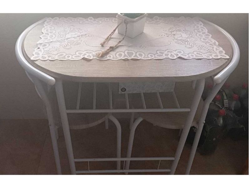 Foto de cliente de Conjunto Mesa Cocina y 2 Sillas Butterfly Fija Color Blanco y Roble Sonoma