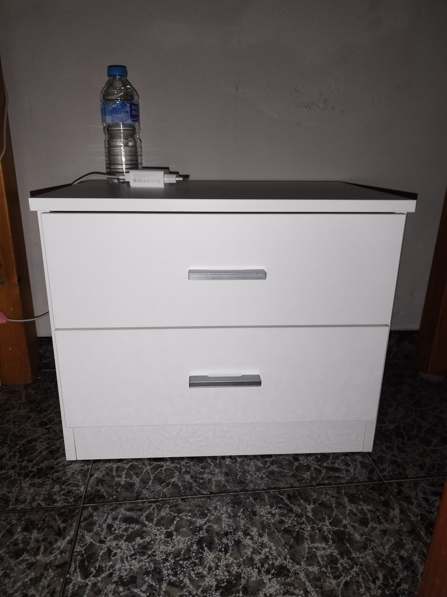 Foto de cliente de Mesita de Noche Couple de 2 Cajones Blanco Mate 50x42 cm