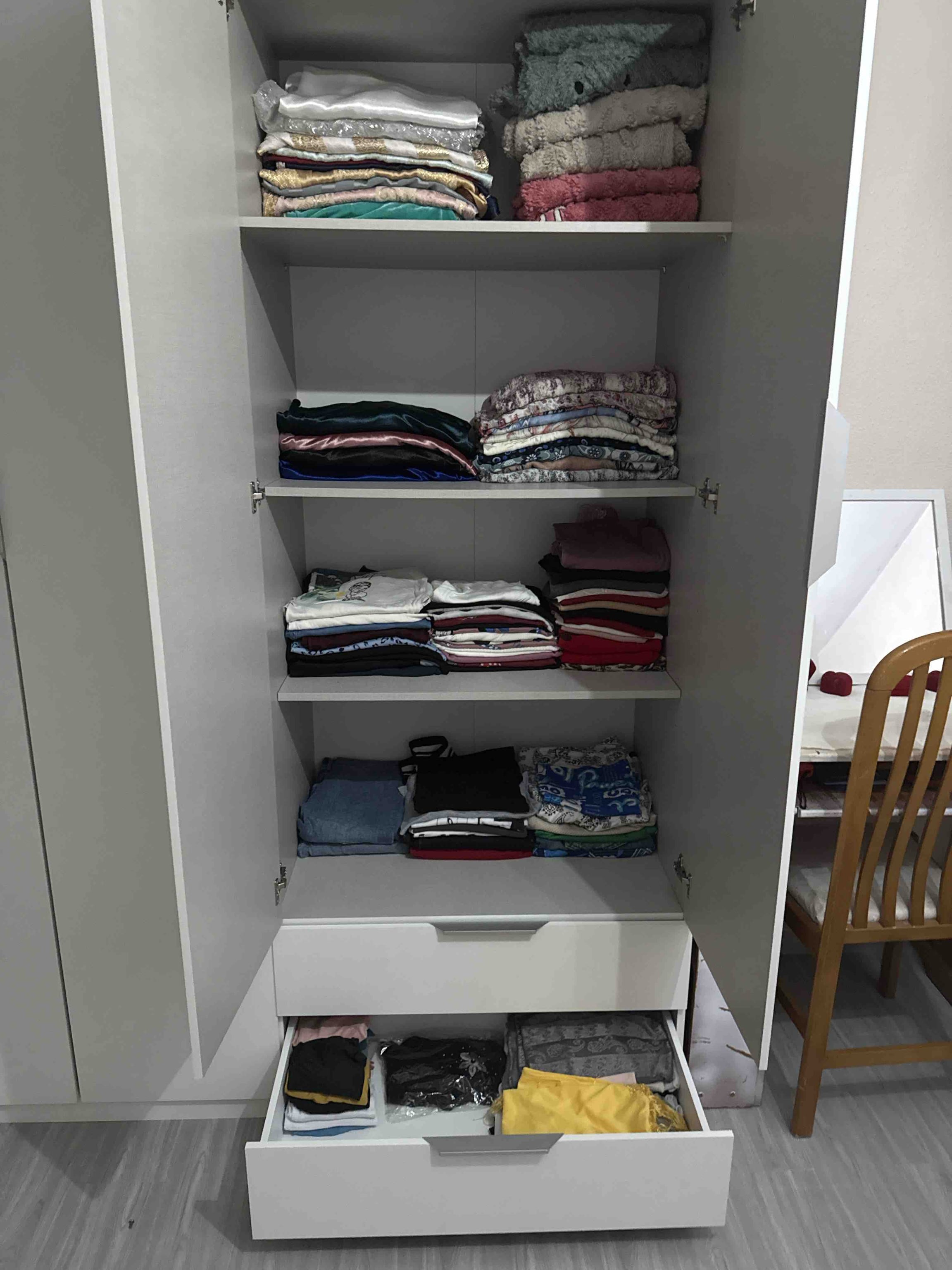 Foto de cliente de Armario Dormitorio Ghost 2 Cajones y 4 Puertas Blanco Mate 158x51 cm