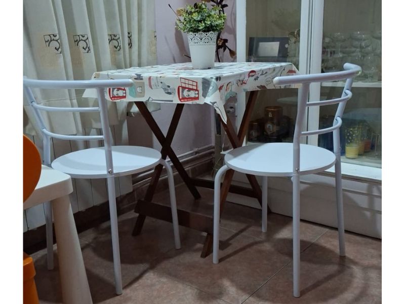 Foto de cliente de Conjunto Mesa + 2 sillas Blanco Butterfly
