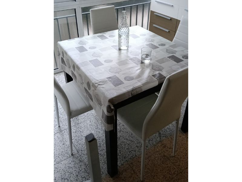 Foto de cliente de Silla de Comedor Avat Moderna en Color Blanco