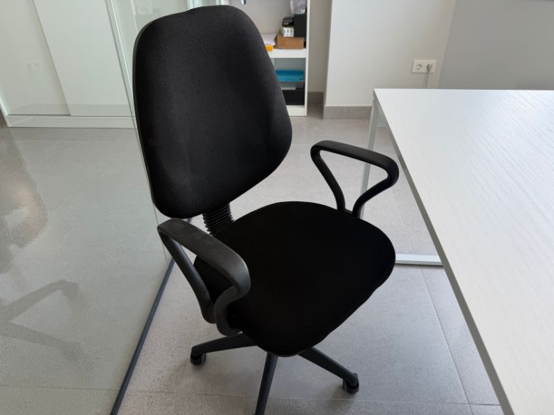 Foto de cliente de Silla Oficina Giratoria Coco Color Negro
