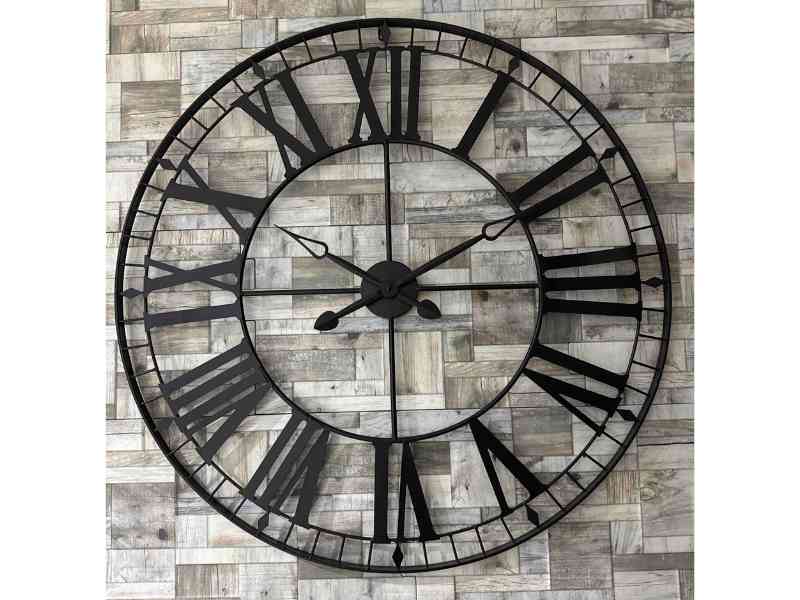 Foto de cliente de Reloj de pared Tibor Color Negro 88 cm