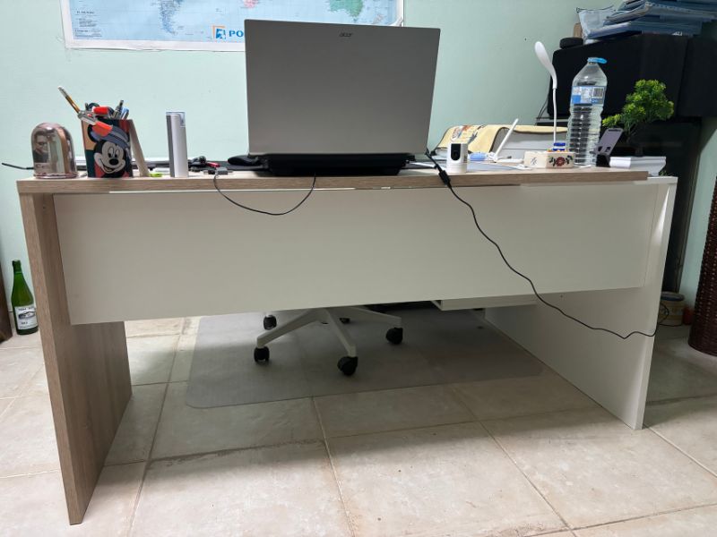 Foto de cliente de Mesa oficina escritorio office roble y blanco 145 cm