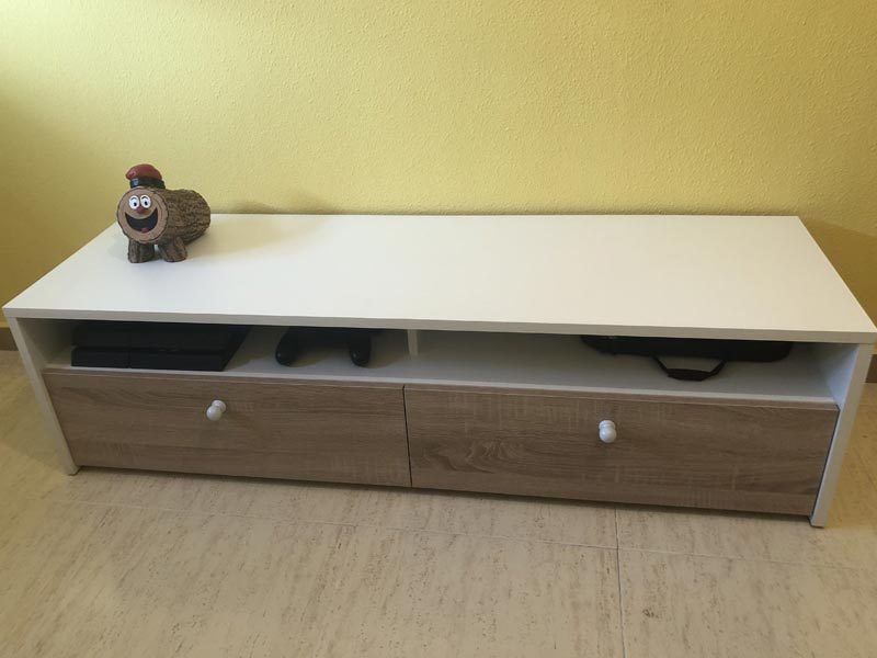 Foto de cliente de Mesa Multimedia TV Color Blanco Artik Y Roble Canadian 130 cm