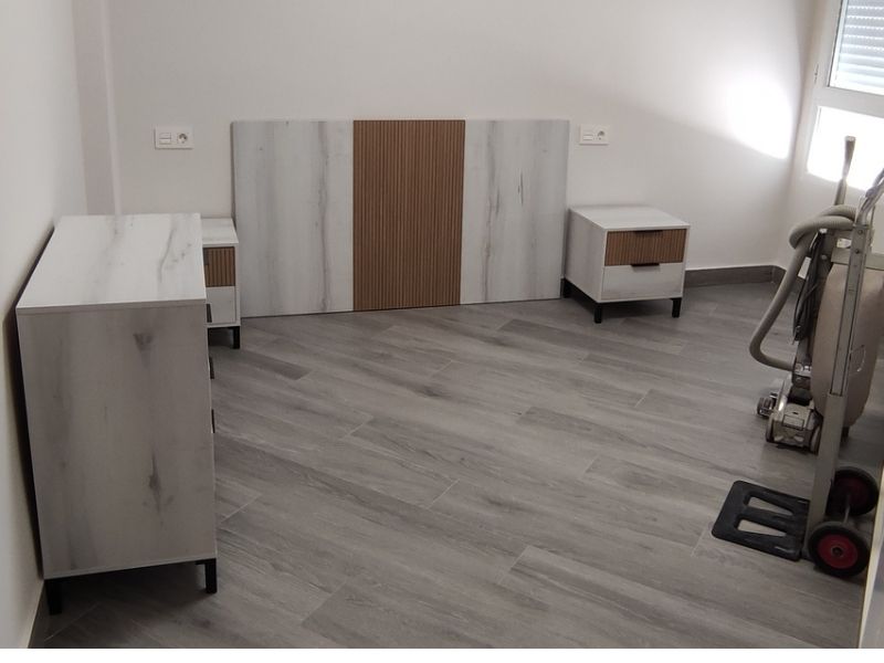 Foto de cliente de Cabecero De Cama Arles Blanco Albo y Roble Rayado 159 cm