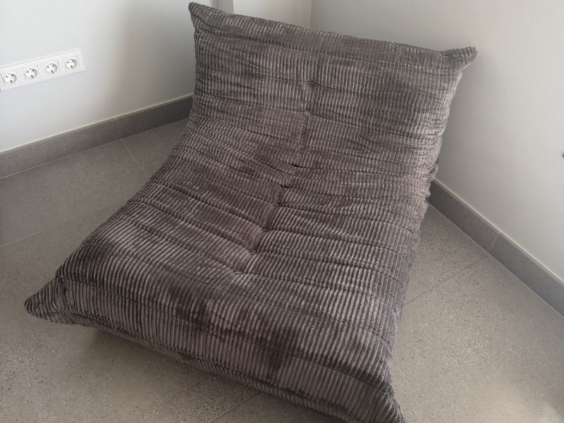 Foto de cliente de Puff Sillón Cloud Color Gris Oscuro