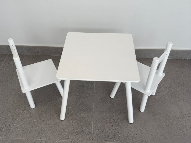 Foto de cliente de Mesa Infantil Pack Mesa + 2 Sillas Origami Color Blanco Mate