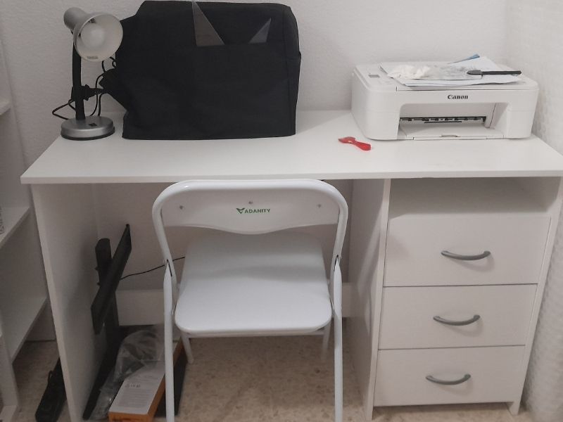 Foto de cliente de Escritorio Aristóteles color blanco mate 3 cajones 1 hueco 123 cm