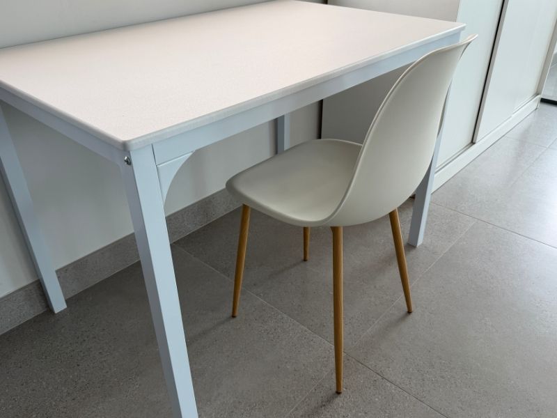 Foto de cliente de Sillas Taho Estilo Nórdico de Salón Color Blanco y Madera Claro
