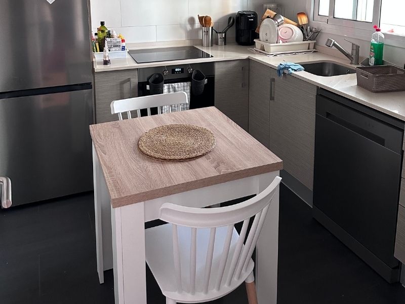 Foto de cliente de Conjunto Mesa Extensible y 2 Sillas Roble Canadian y Blanco Artik