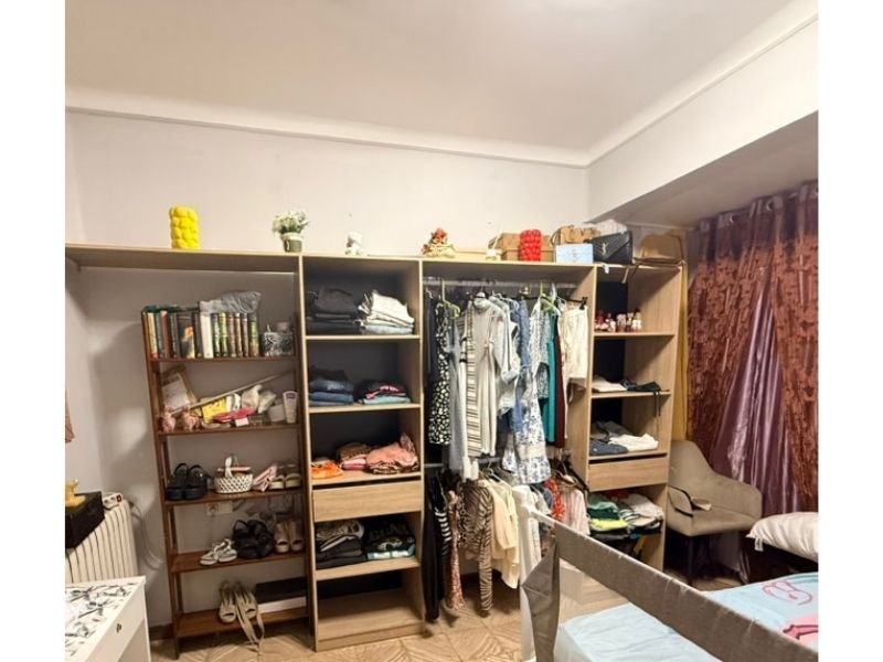 Foto de cliente de Vestidor Abierto Elios Color Roble Brooklyn con Base Trasera Reversible 320x200 cm