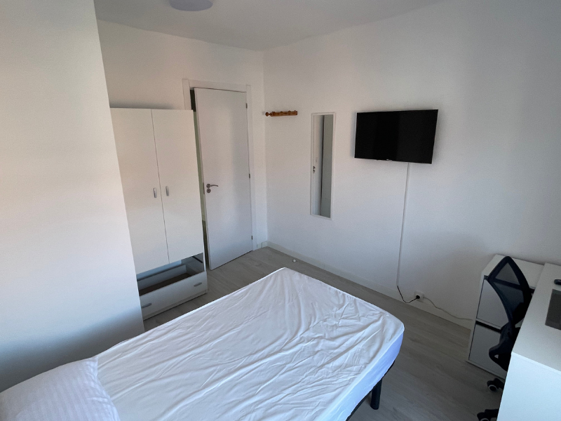 Foto de cliente de Armario Juvenil Turín Dormitorio Juvenil 2 Cajones Color Blanco Brillo 74x180 cm