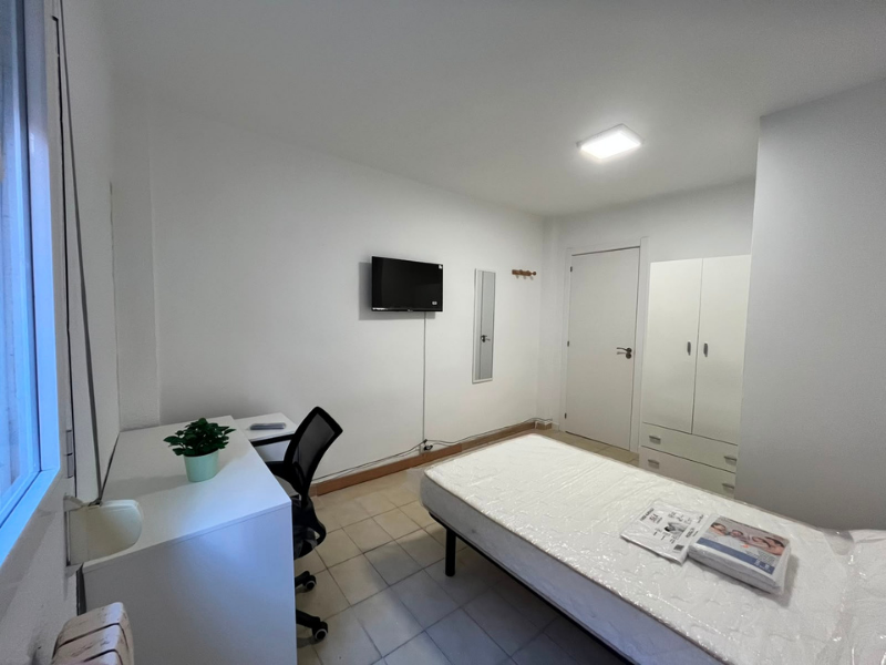 Foto de cliente de Armario Juvenil Turín Dormitorio Juvenil 2 Cajones Color Blanco Brillo 74x180 cm