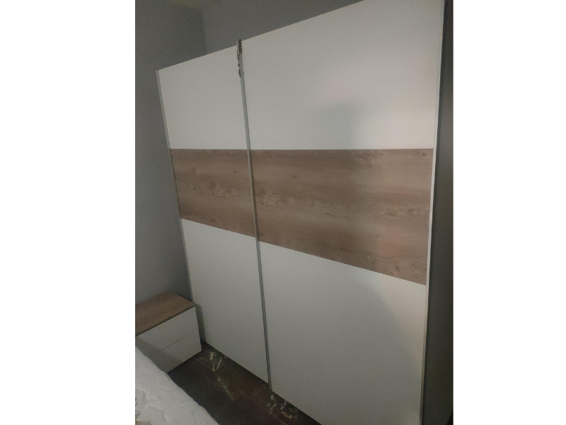 Foto de cliente de Armario con 2 Puertas Correderas Blanco y Roble 180x200 cm