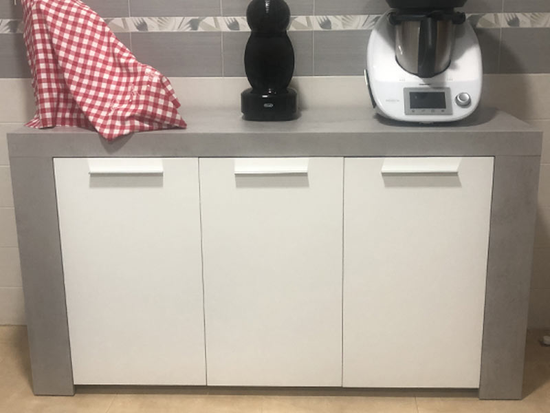 Foto de cliente de Aparador Salón Comedor Estilo Industrial Con 3 Puertas Color Gris Cemento Y Blanco 144 cm