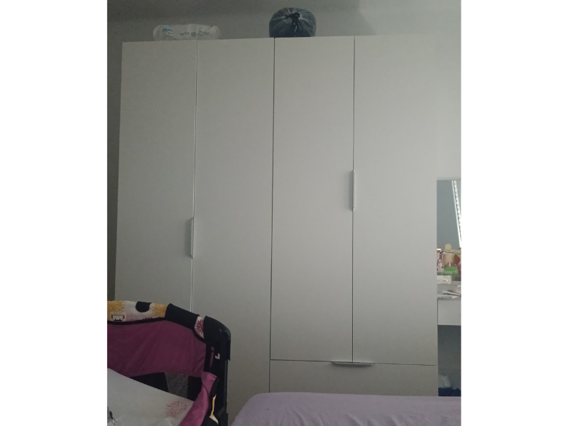Foto de cliente de Armario Dormitorio Ghost 2 Cajones y 4 Puertas Blanco Mate 158x51 cm