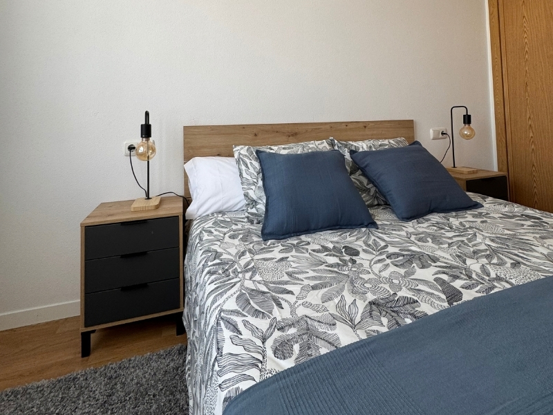 Foto de cliente de Cabecero con Mesitas Roble Nodi Y Gris Antracita 240 cm