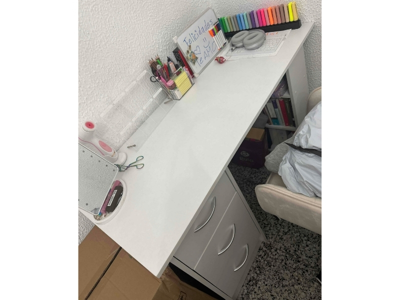 Foto de cliente de Escritorio Jobbi 3 Cajones Color Blanco Mate 115 cm