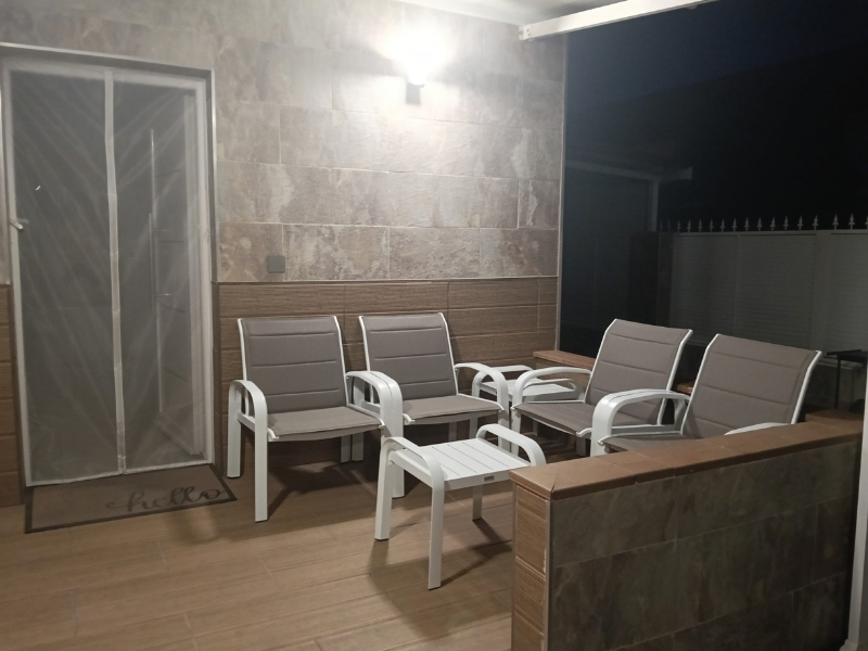 Foto de cliente de Conjunto 2 Sillones con Mesa de centro Exterior Jardín Elyn Color Blanco y Beige