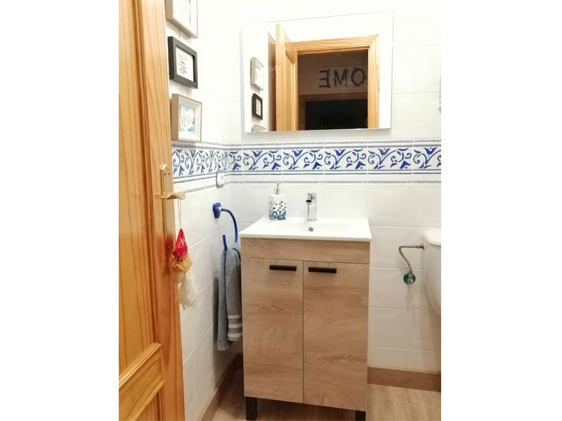 Foto de cliente de Mueble de Baño Pack Roble Alaska con Columna (Incluye Lavabo y Espejo)