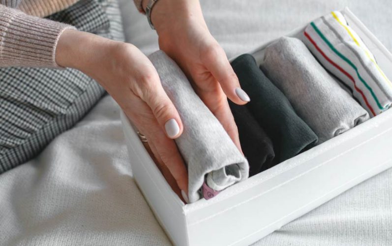 6 formas de organizar la ropa de tu bebé y ordenar su habitación