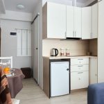 Cómo decorar un piso de alquiler compartido y mantener el orden