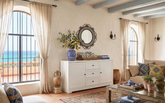 Aparador de salón blanco estilo contemporáneo